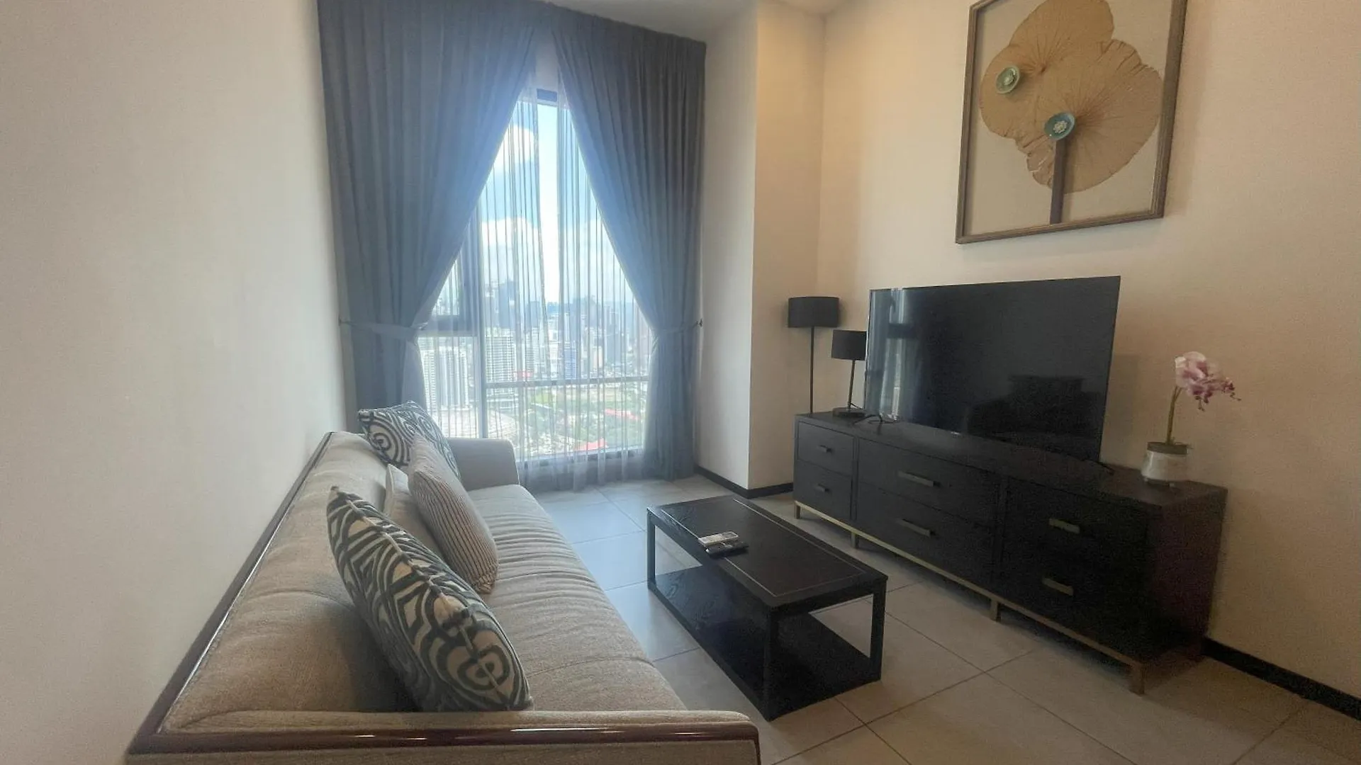 Suites At Opus 吉隆坡