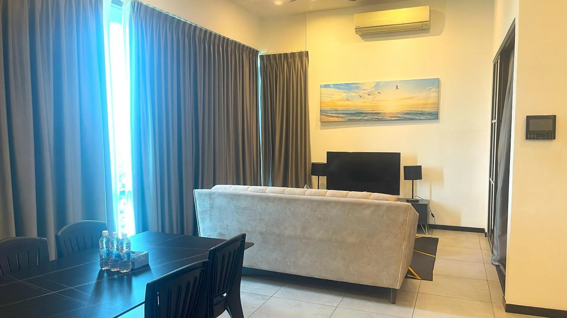Suites At Opus 吉隆坡 0*,