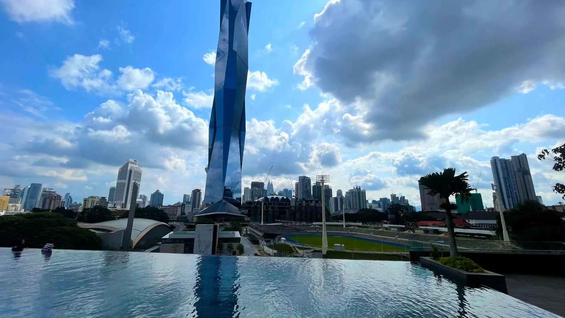 公寓 Suites At Opus 吉隆坡 马来西亚